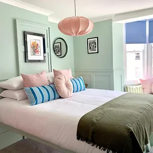 https://brighton-boutique-guesthouse.brighton-hotels-england.com