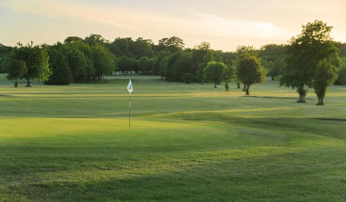 Rodway Hill Golf & Eco Pod Hotel Gloucester 3*,  United Kingdom